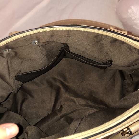 MK🤩 Light Brown Purse - Picture 8 of 9